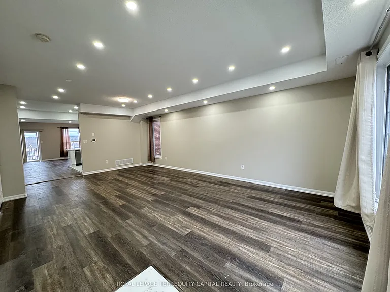 349 Edgehill Dr — Photo 10