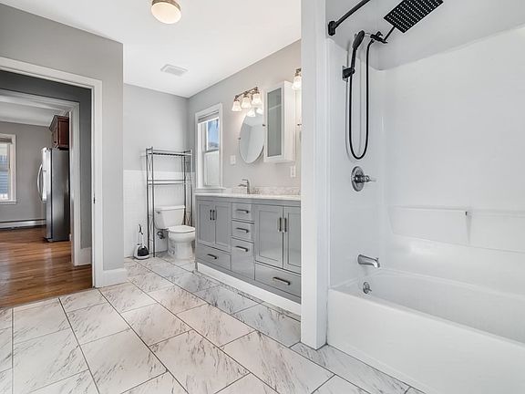 3rd image of 9 Cyrus St