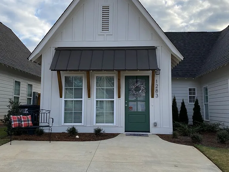 1283 Burrow Cir — Photo 1