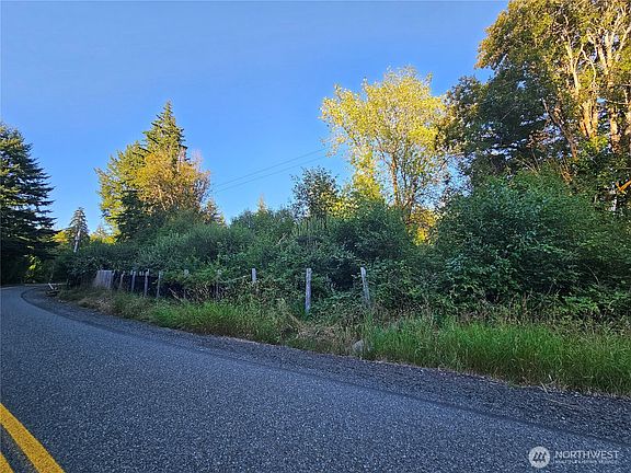 2nd image of 236 Porter Creek Road