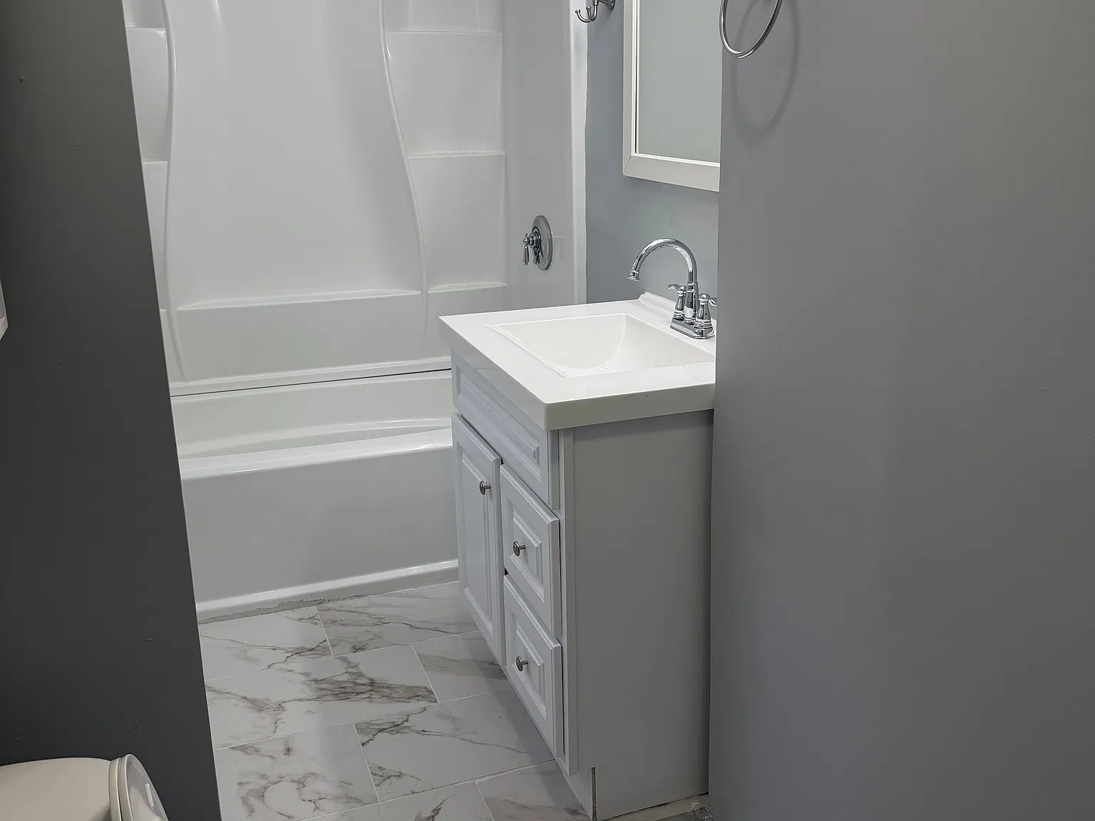 2 bed, $2,600 — Photo 2