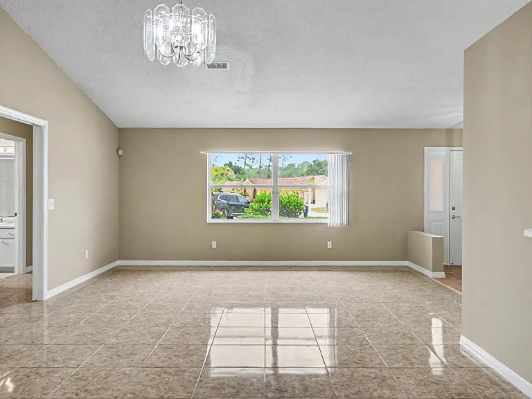4 Foxhall Ct — Photo 8