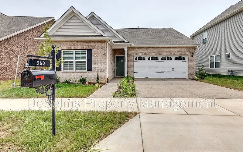 3 bed, 2.5 bath, 1753 sqft, $2,150 — Photo 1