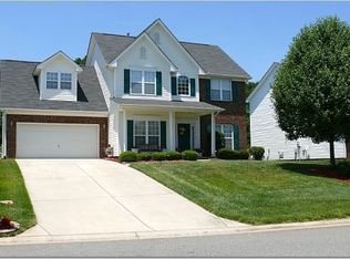 10041 Atkins Ridge Dr, Charlotte, NC 28213
