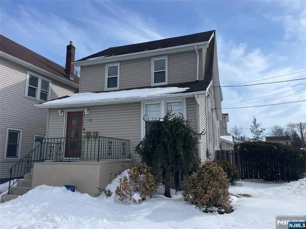 126 Hickory Ave, Bergenfield, NJ 07621
