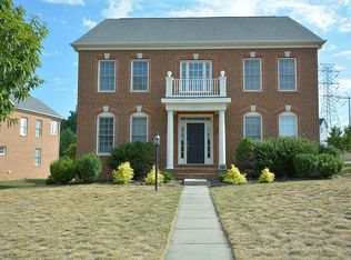 2460 Port Potomac Ave, Woodbridge, VA 22191