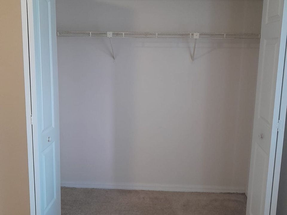 1st image of 4200 Versailles Dr #D