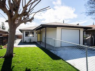 841 E Willow Ave, Porterville, CA 93257