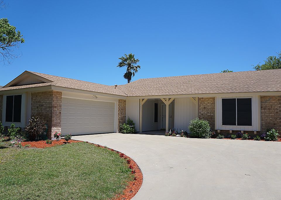1st image of 422 San Saba Dr