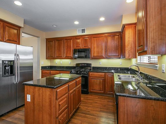 3rd image of 200 Martis Valley Cir