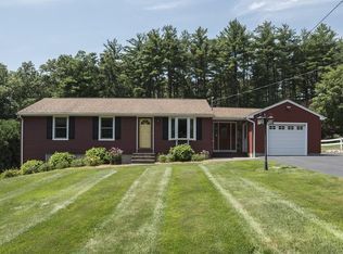 4 Ross Rd, Holyoke, MA 01040