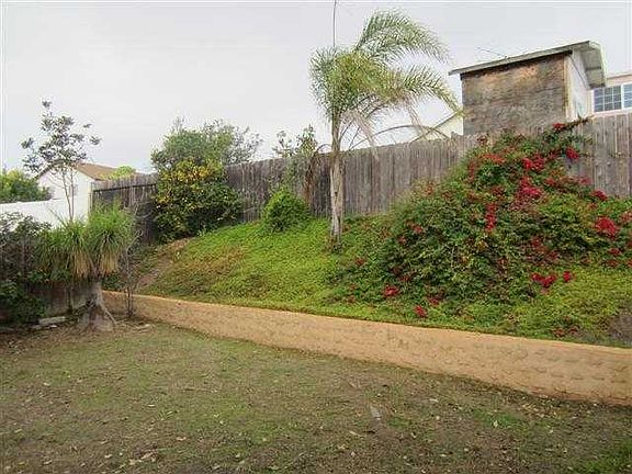 3rd image of 1650 Las Bujias Corte