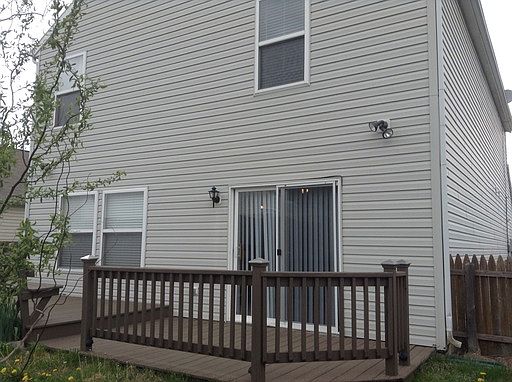 1st image of 115 Village Green Dr