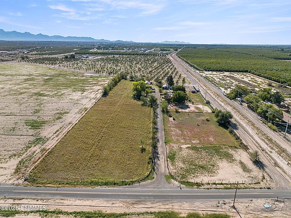 4th image of 959 Lujan Hill Rd