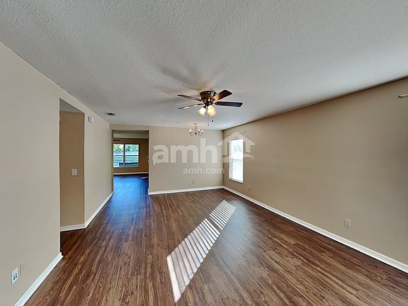 3rd image of 6608 Waterton Dr