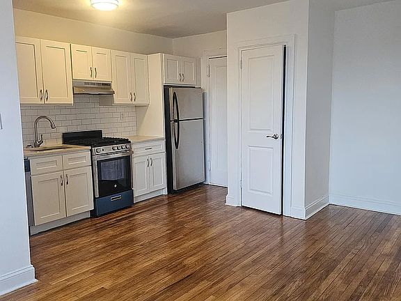 3rd image of 7505 113th St APT 6L