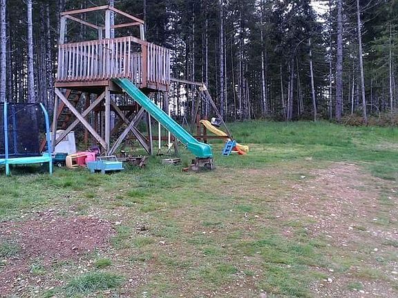 4th image of 100 Tahuya Valley Dr E