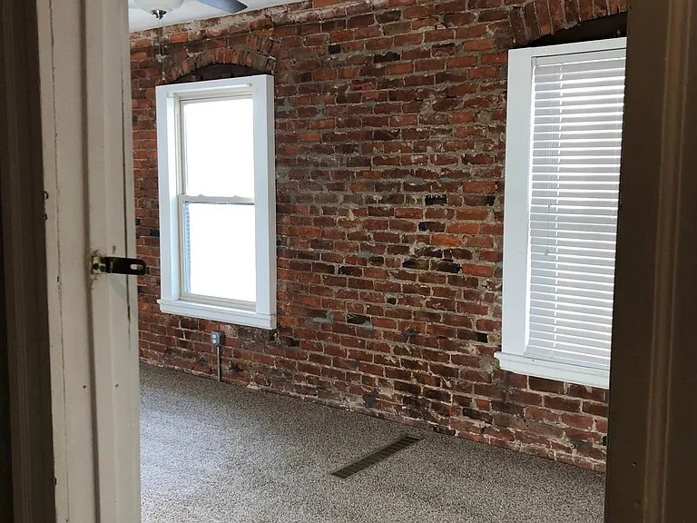 2952 Harney St #1 — Photo 8