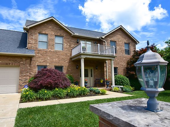 Brick in Quiet Culdesac