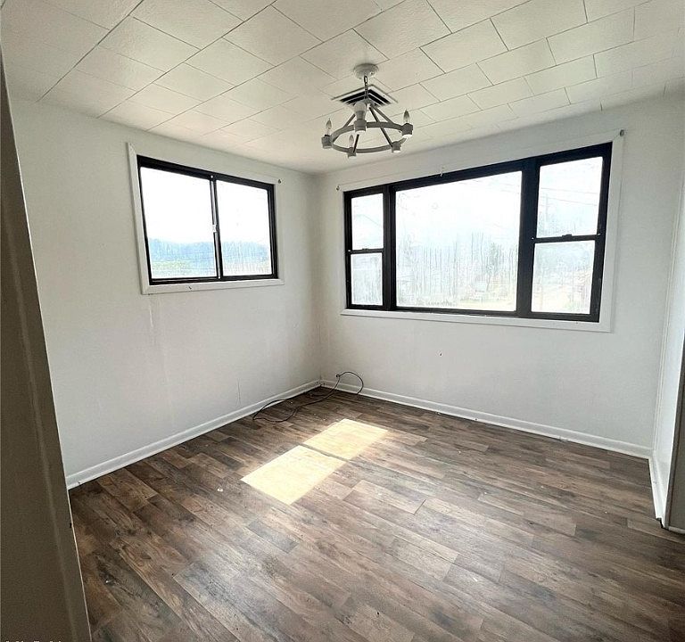 193 Main St, Rayland, OH 43943 Zillow