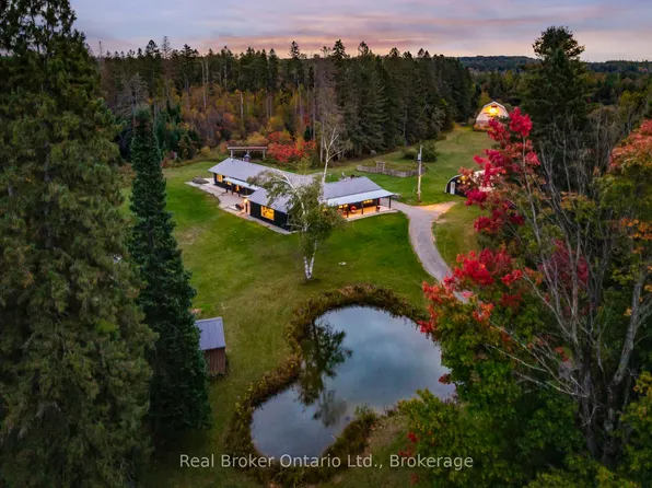 1076 Beaver Ln, Springwater, ON L9X 0M1