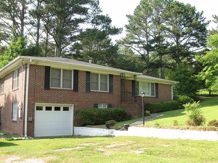 FULL BRICK FULL BASEMENT