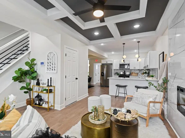 4433 Pall Mall Rd, Baltimore, MD 21215