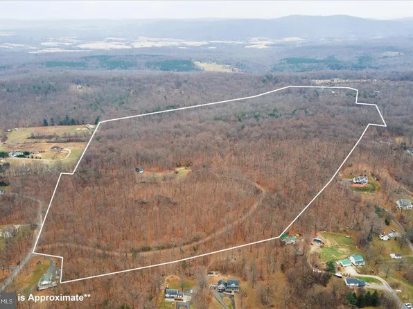 Primrose Ln, Marshall, VA 20115