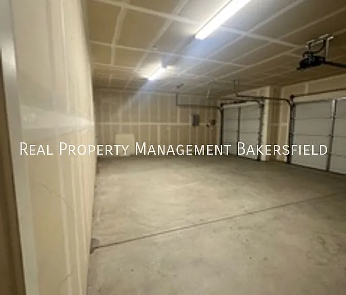 823 Brookline Ln — Photo 49