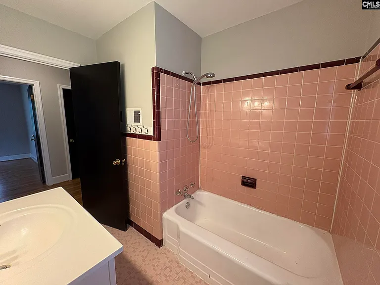 1047 S Holly St — Photo 18