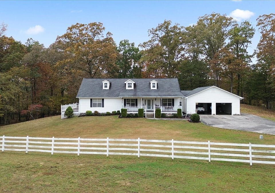 1st image of 871 Robinson Rd