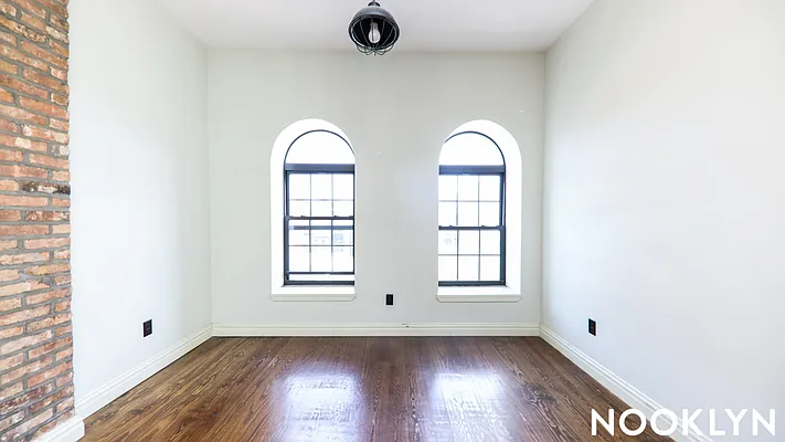 Rented by Nooklyn NYC LLC | media 7