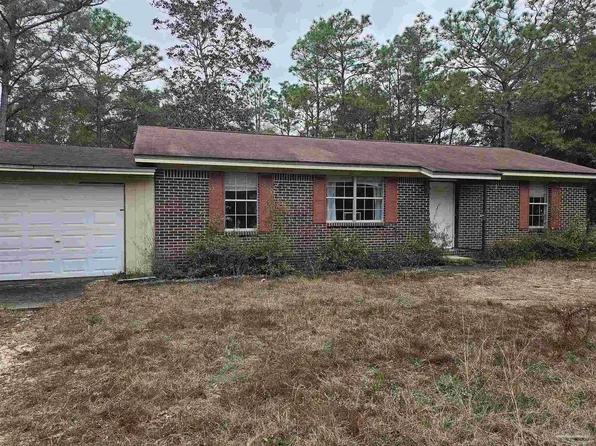 67 Chestnut St, Defuniak Springs, FL 32435