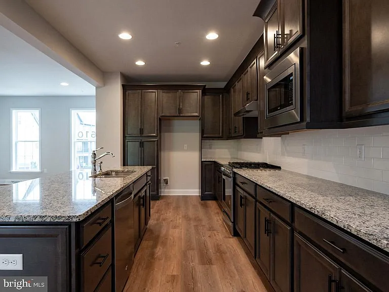 1354 Station House Ln — Photo 19