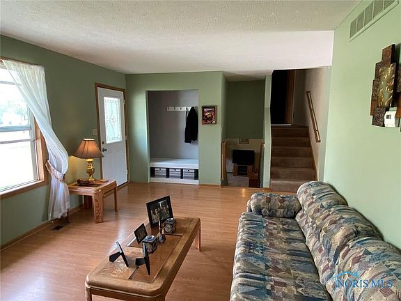 4th image of 211 Margaret Ave