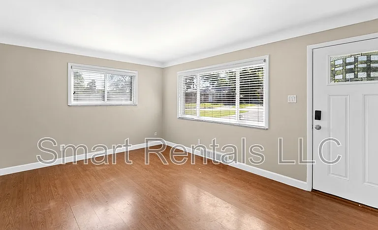 855 Teson Rd — Photo 4
