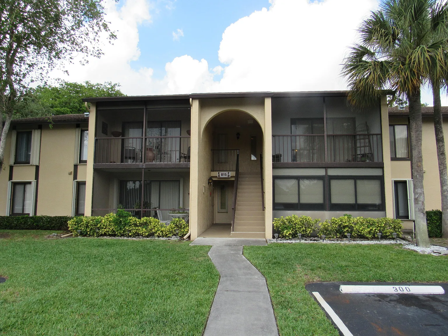 2 bed, 2.0 bath, 1111 sqft, $1,750 — Photo 3
