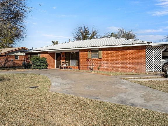 2nd image of 400 Rocco Rd