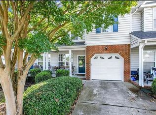 1202 Island Park Cir, Suffolk, VA 23435