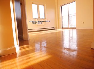 25-16 33rd St #E8, Astoria, NY 11102