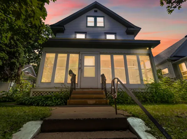 912 4th St E, Saint Paul, MN 55106