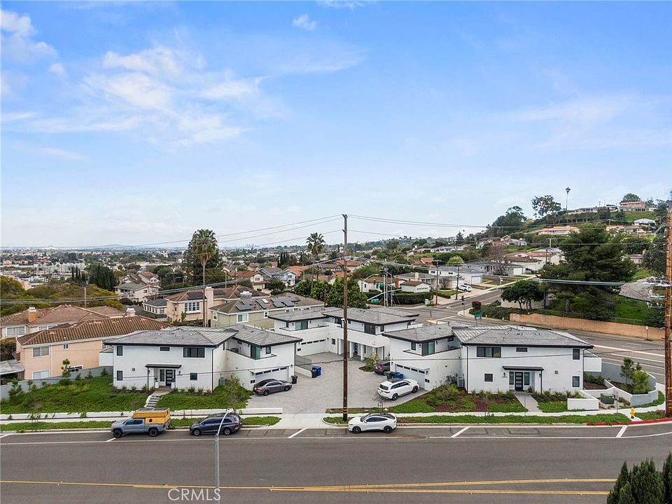 1st image of 25620 Rolling Hills Way