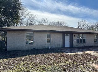 103 E Cayuga Dr, Athens, TX 75751