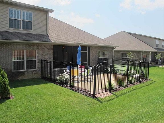 4th image of 3721 Taylor Dr