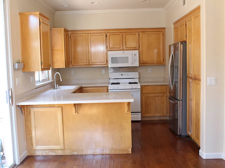 2228 Lenox Pl — Photo 24