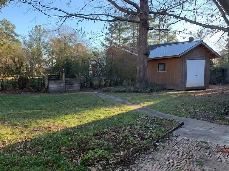 114 Meroyn Dr — Photo 12