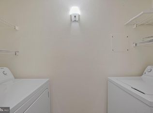 1507 Lincoln Way APT 204, Mc Lean, VA 22102
