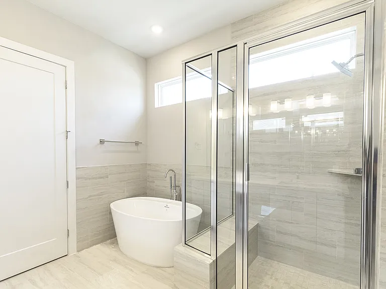 5811 Fairdale Ln — Photo 18