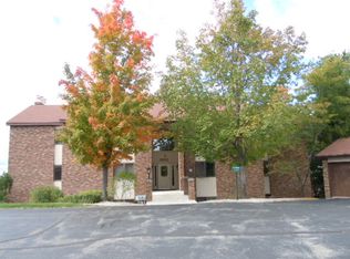 5883 Andorra Dr #21, Williamsburg, MI 49690