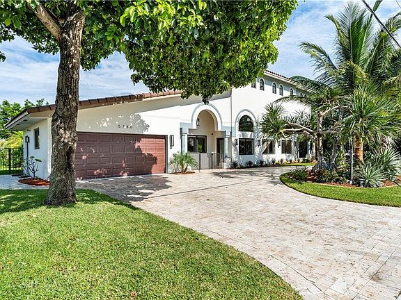 3rd image of 5740 Bayview Drive